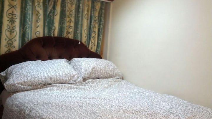 Kitanda cha watu wawili