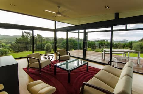 Paroa Retreat, Award Winning Luxury