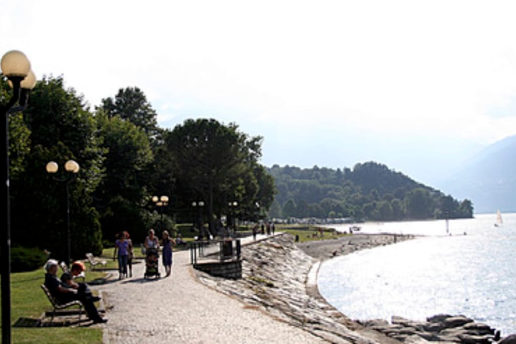 Walk along the lake