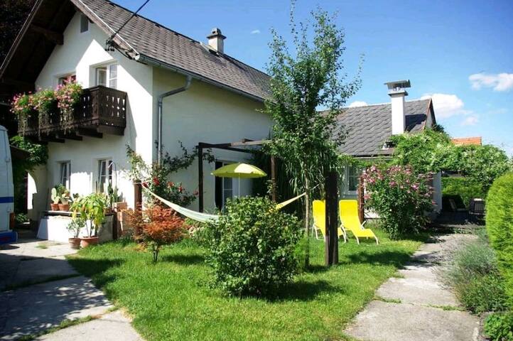 Airbnb Salzburg Vacation Rentals Places To Stay Salzburg