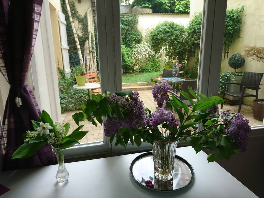 Vue de la chambre au mois de mai