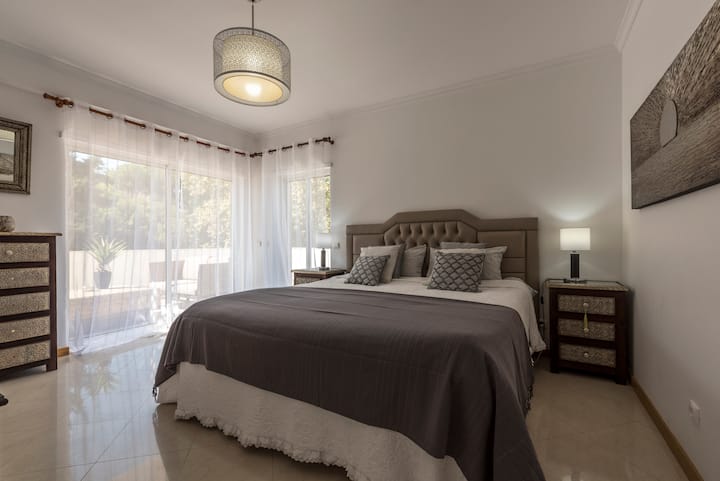 Bel Appartement Centre Albufeira Près De La Plage - Albufeira