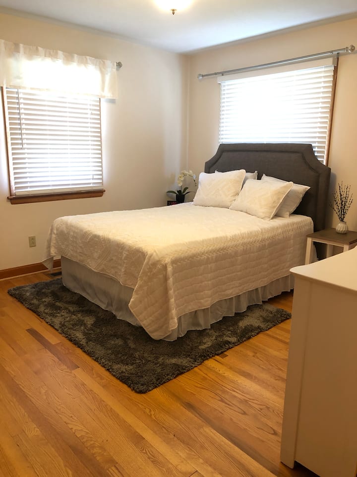 Queen Bed