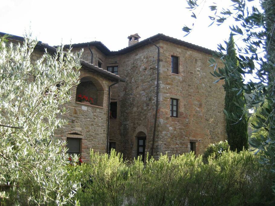 vista castello facciata entrata...