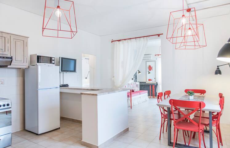 Eos Villa: Santorini villa with private pool gallery image 3