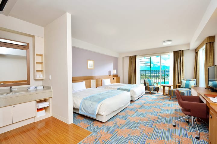 Main Building Premier Ocean View Twin Non-smoking - Okinawa