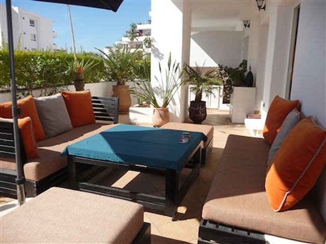 3 rooms - south terrace - Quiet - secure