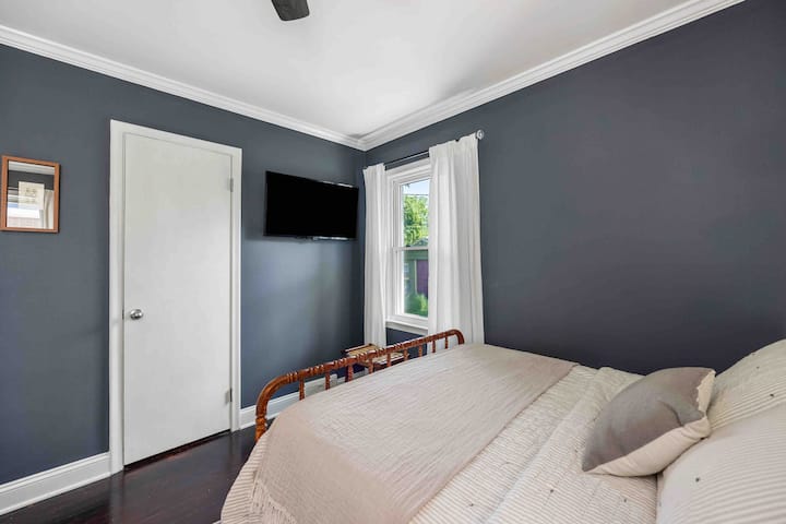 საძინებელი 1