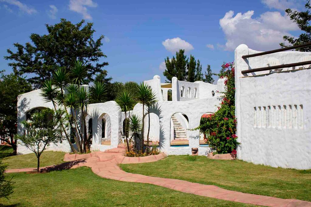 BBT lodge facade
