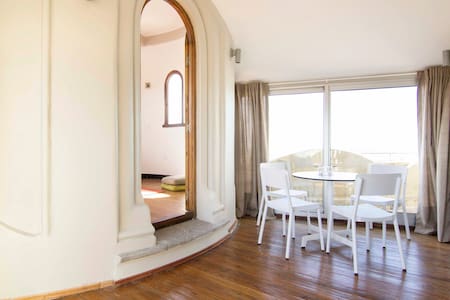 Best View, Historic Building!