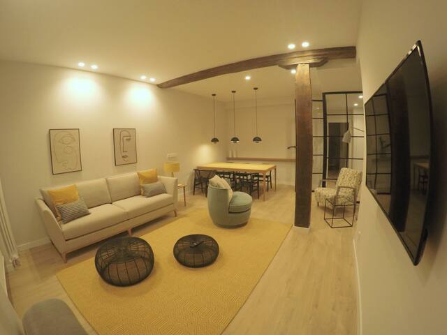 Marcial SUITE Central, Modern and NEW gallery image 3