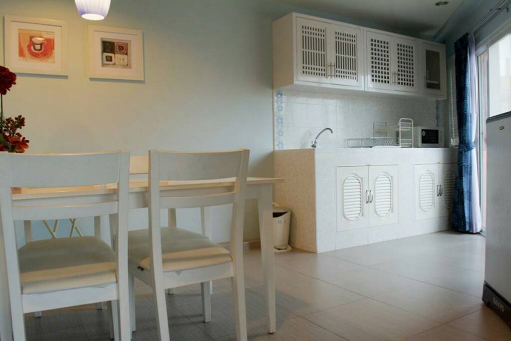 Family suite kitchen