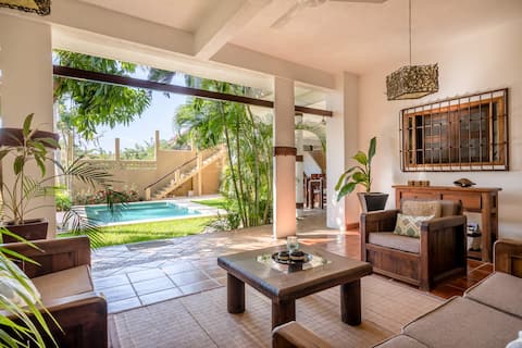Top performing Airbnb: Beautiful 5 bedroom house in La Punta in Brisas De Zicatela