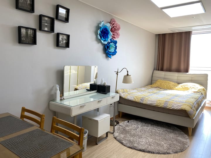 Pyeongtaeksi Holiday Rentals & Homes Gyeonggi Province, South Korea