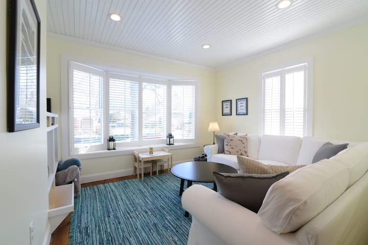 Historic Charm & Modern Luxury In Downtown Mystic - Stonington, CT