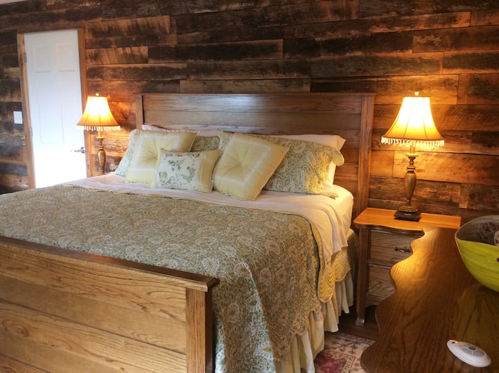 Veľa svetla v relaxačnom priestore pre váš druhý domov.