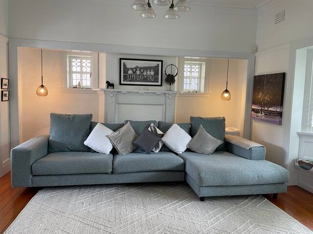 Reesby House – Majestic Family Residence gallery image 2