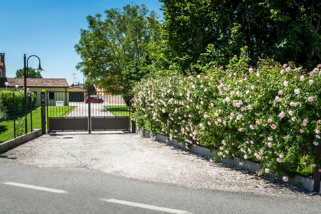 l'ingresso della proprietà