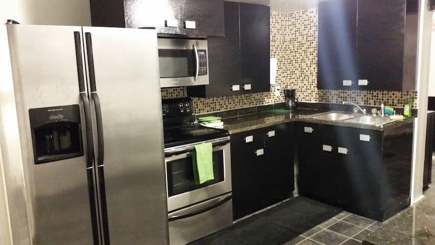 5 Apartment Exclusive for Grad and Med Students