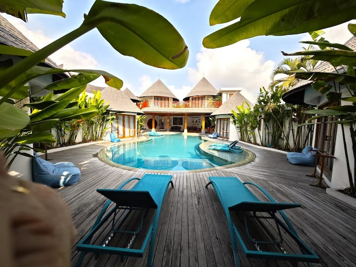 Berawa, Luxury Water Bungalow, 5 Min To Beach - Bali