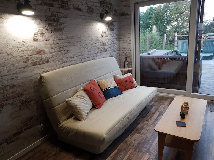 Superbe Appartement En Duplex Avec Terrasse Vu Champ . A 10minutes Du Velodrome De Roubaix - Mouscron