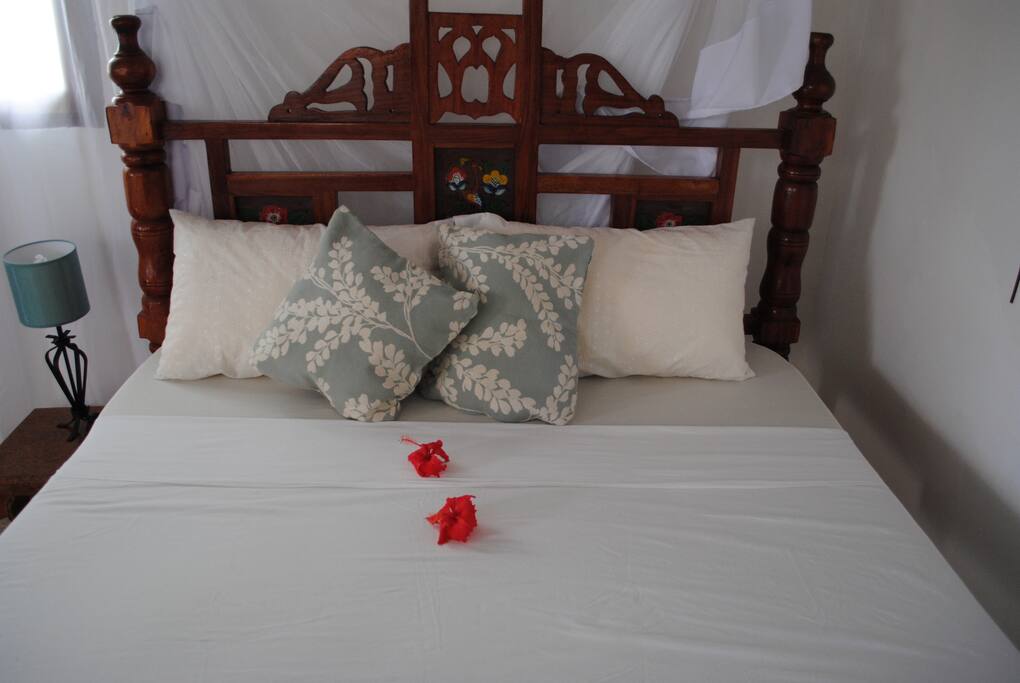 Traditional Zanzibar Beds