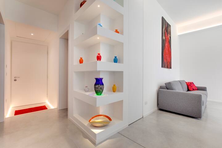 Terrace Luxury Loft, perfect for 14 people! gallery image 5