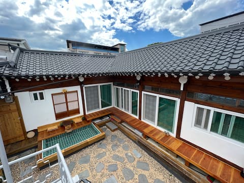 Sunshining Korea Traditional Hanok