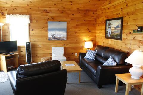 Waterview Cottage Next to Argyle Shore Prov. Park
