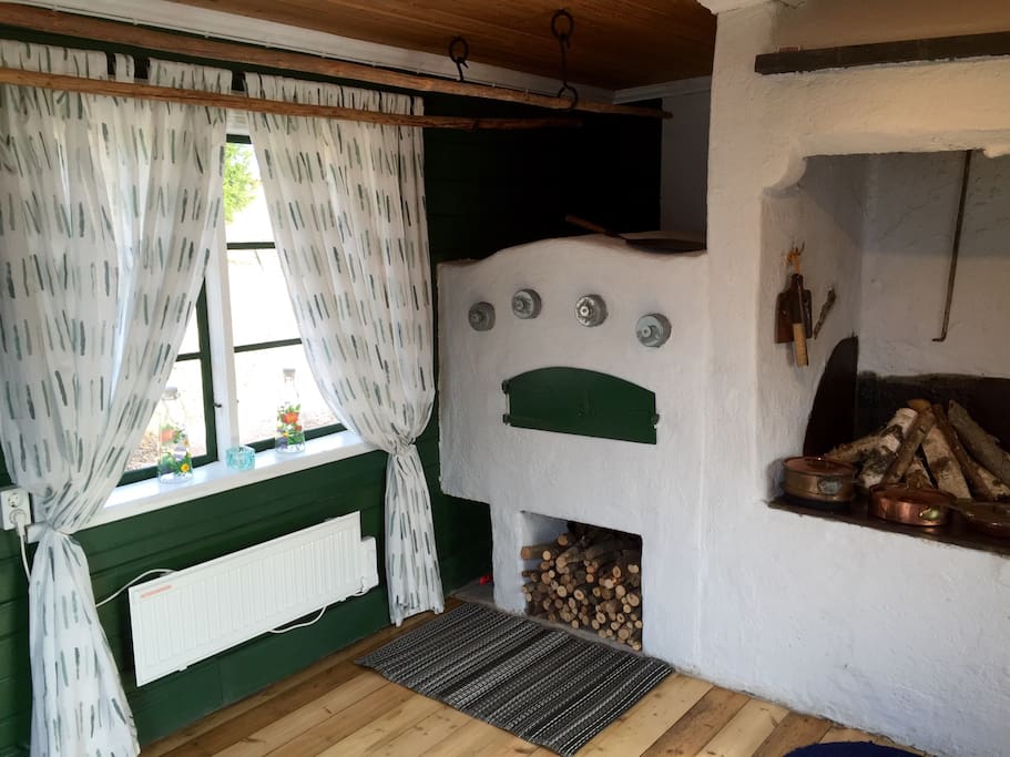 Open fireplace and Pizza oven