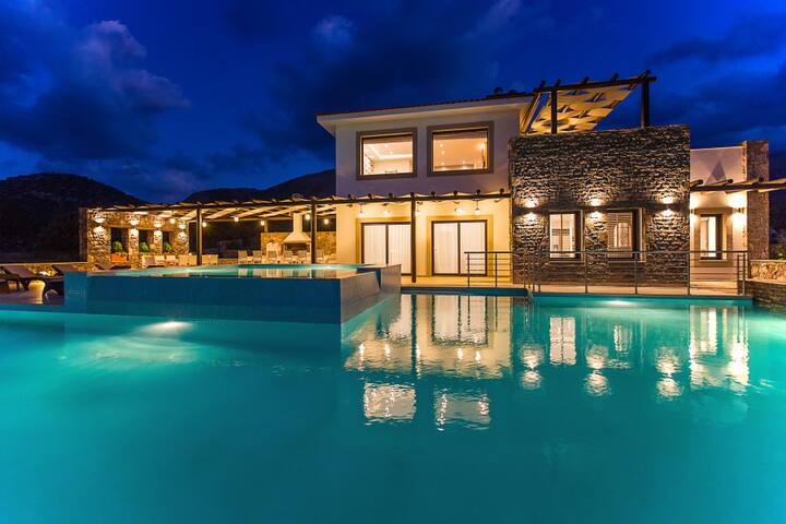 Villa Isabelle for 12 guests gallery image 3