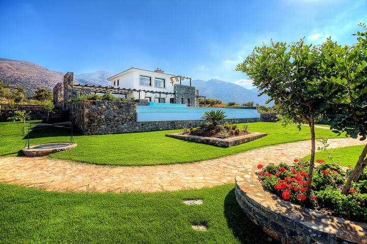 Villa Isabelle for 12 guests gallery image 5