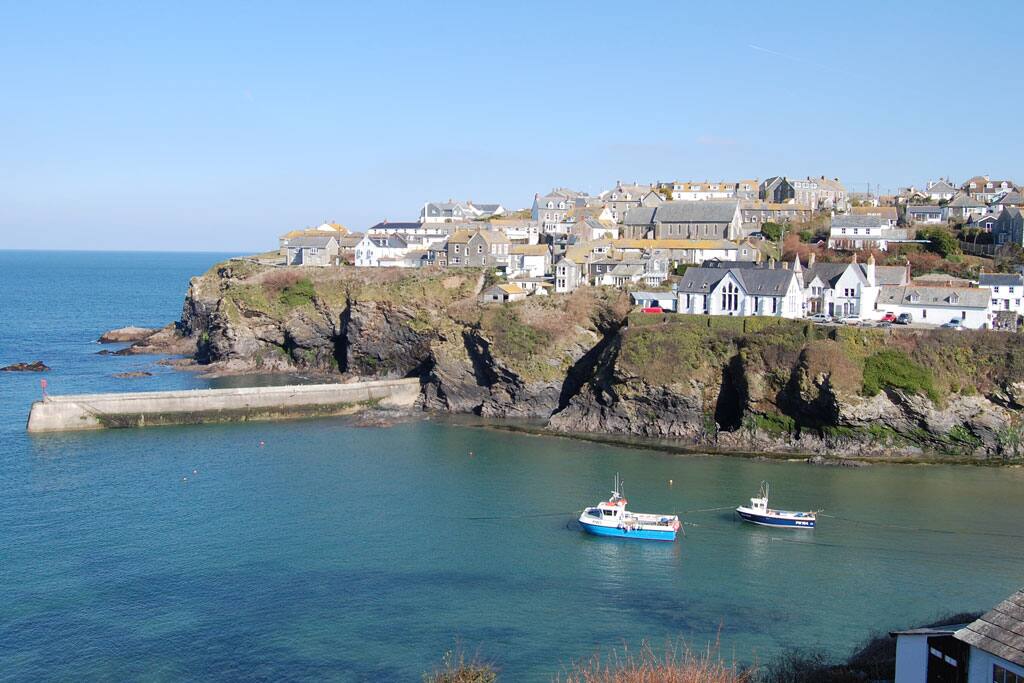 Traditional Fishermans Cottage Rockpools Houses for Rent in Port