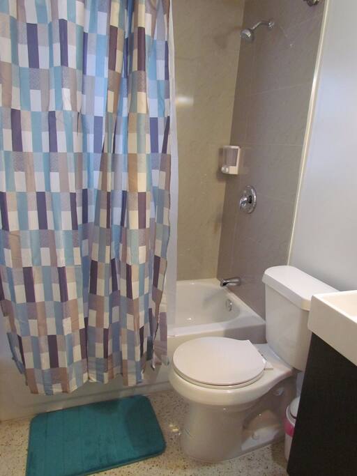 Bathroom , bedroom 1