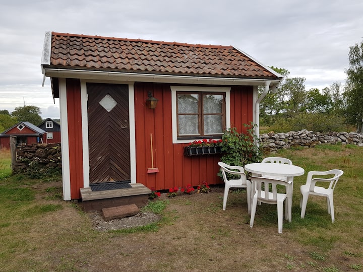 Törnboda single person house with mini kitchen for rent Tiny houses