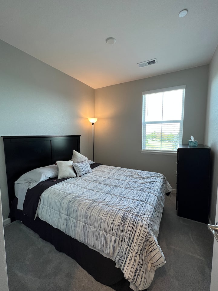 غرفة النوم 2