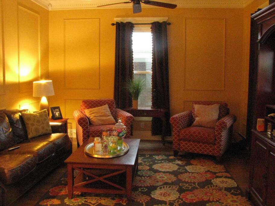 This just shows half of the livingroom. It comes with a 55 inch smart tv. Ready to watch the behind the scenes at Churchhill Downs while you get ready.