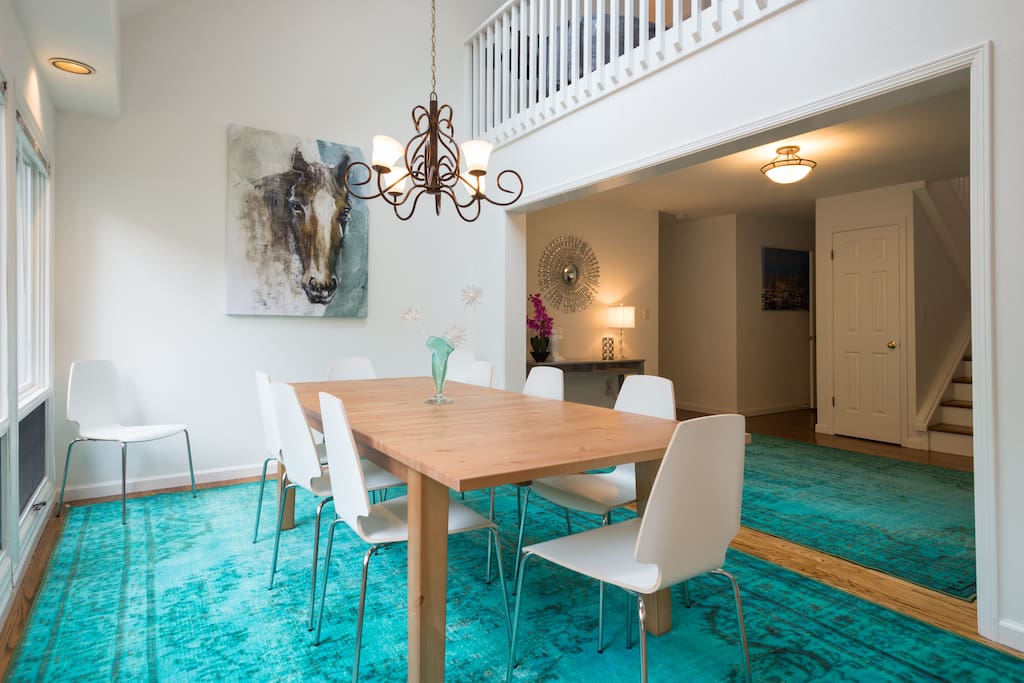 Dining room.