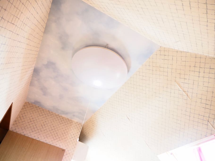 Wall of sky Ceiling