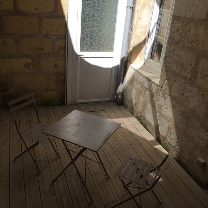 La cour extérieur