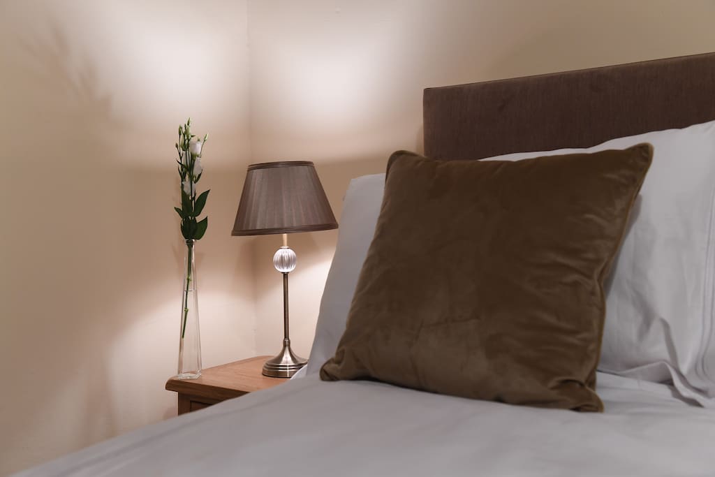 This luxurious room is en-suite featuring decor and furnishing in keeping with this period residence. Sit back, unwind and forget about the rest of the world in quaint bedroom stylishly decorated in a traditional country house style.