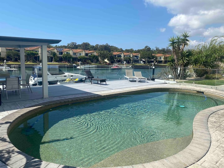 Runaway Bay Holiday Rentals & Homes Queensland, Australia Airbnb