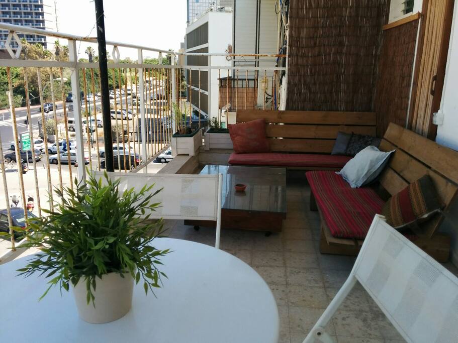 Seaside 12mr balcony