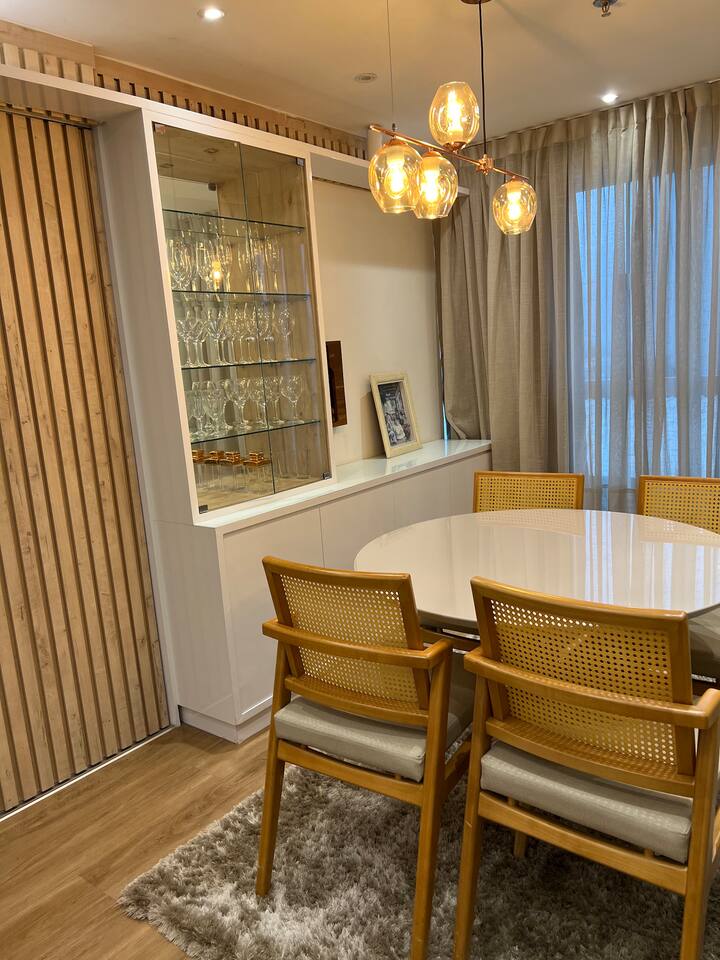 Cozy apartment, 2 Qts, Metropolitan Mall