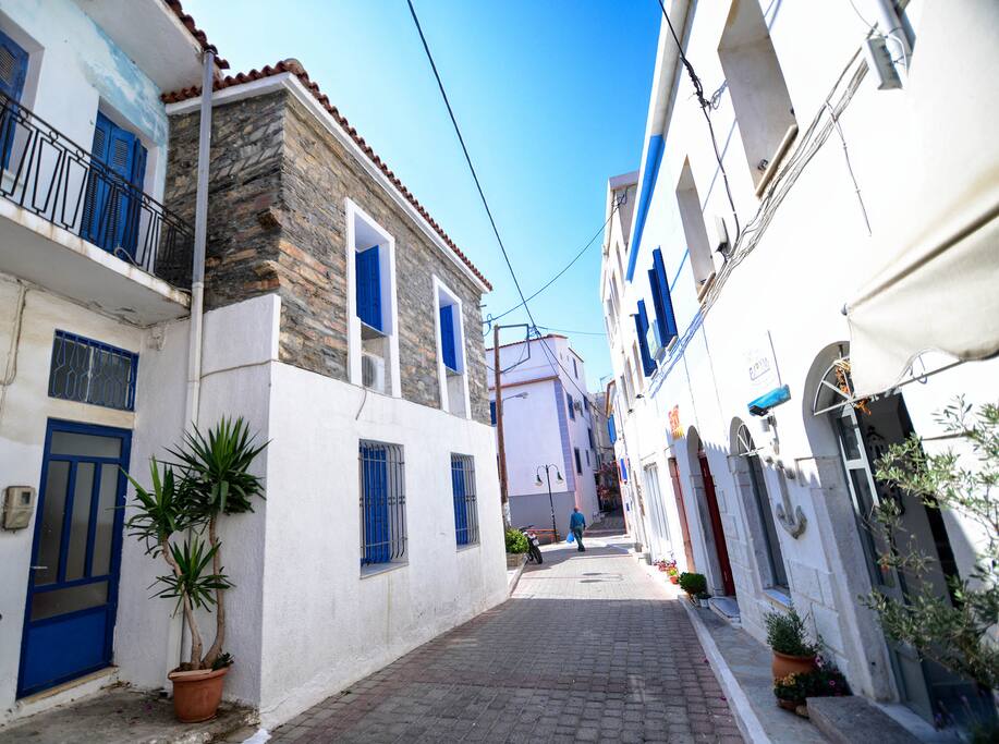 Πεζοδρομος