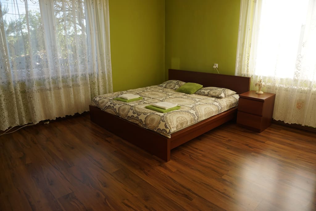 łóżko typu king size