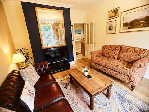 27 The Wharfage, in the heart of Ironbridge
