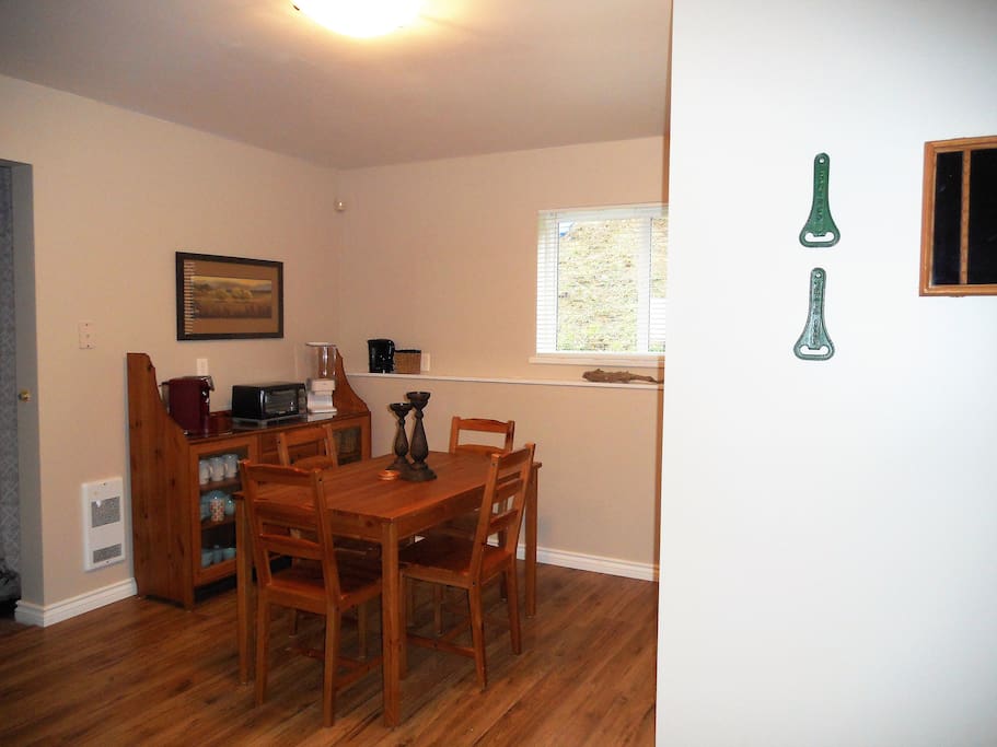 Spacious eating area with coffee maker, hot water, toaster oven. Includes continental breakfast (toast, cereal/milk, fruit, coffee/tea, beverages & yogurt