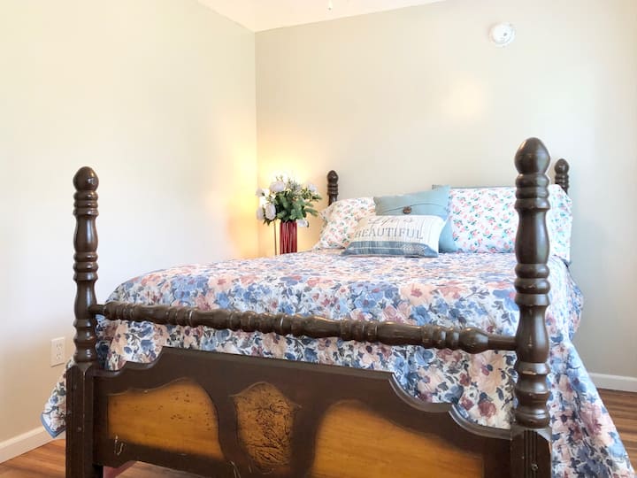 Spálňa 2 s posteľou