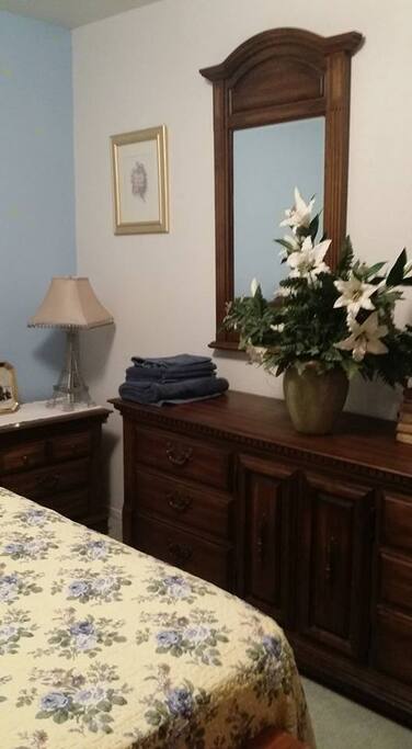 The Flowers Room